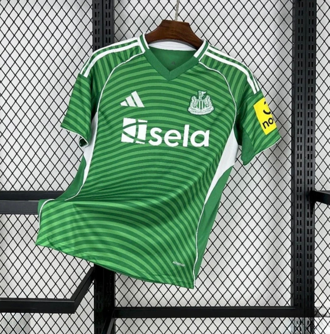 Newcastle 2025/26 Visitante