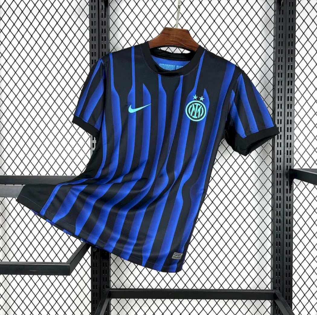 Inter Milan 2025/26
Domicile