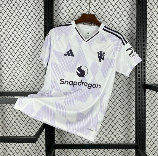 Manchester United
 2025/26 Exterior