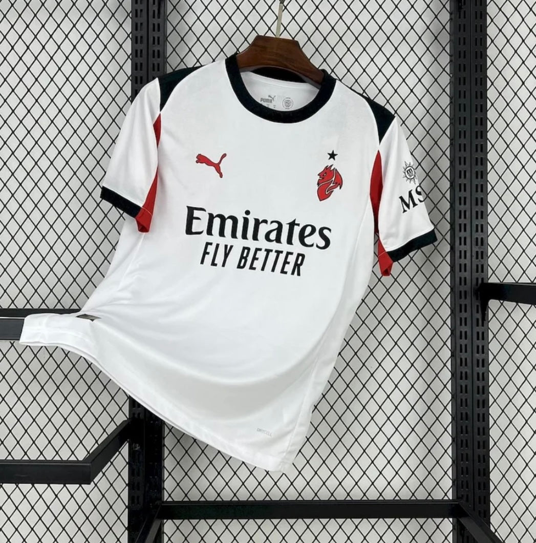 AC Milan 2025/26
Extérieur
