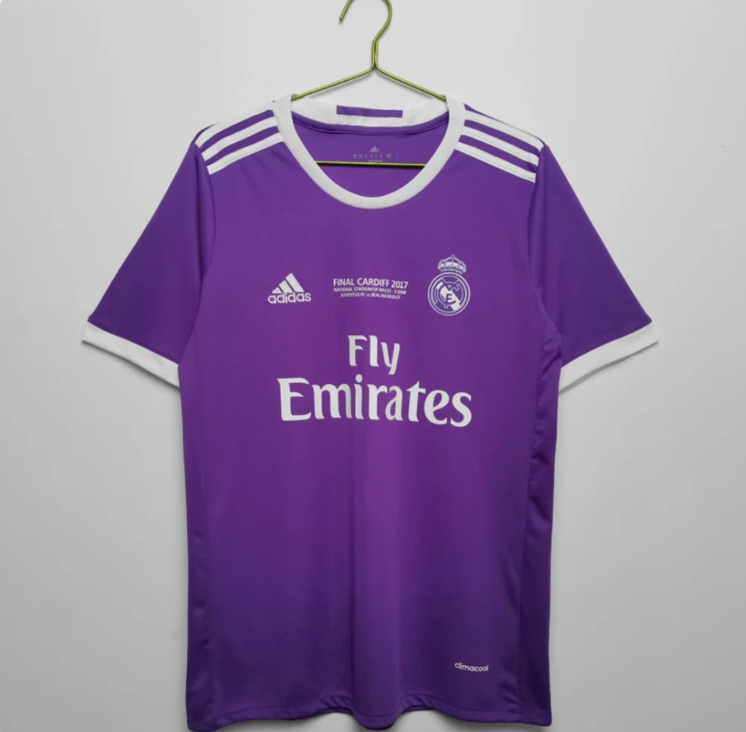 Real Madrid 2016/17
Extérieur