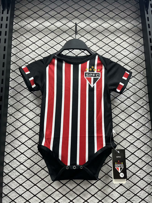 São Paulo 2024/25 Domicile