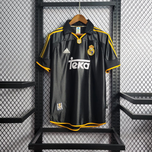 Real Madrid 1999/00
Extérieur