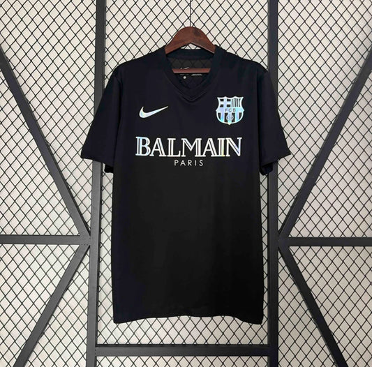 FC Barcelone X Balmain 2024/25
Concept