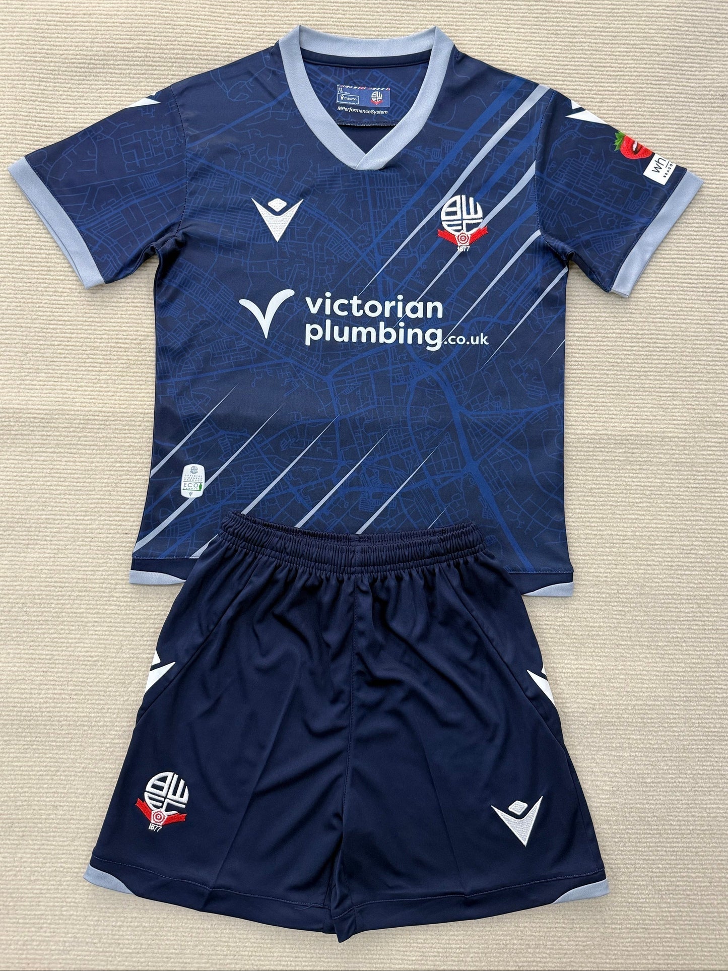Ensemble Bolton Wanderers FC 2025/26 Extérieur