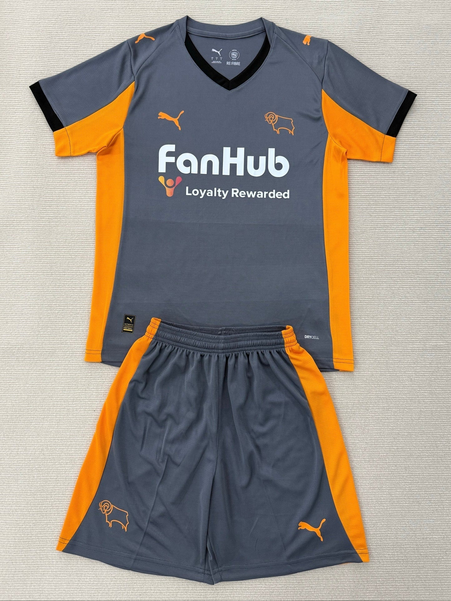 Ensemble Derby County 2025/26 Extérieur