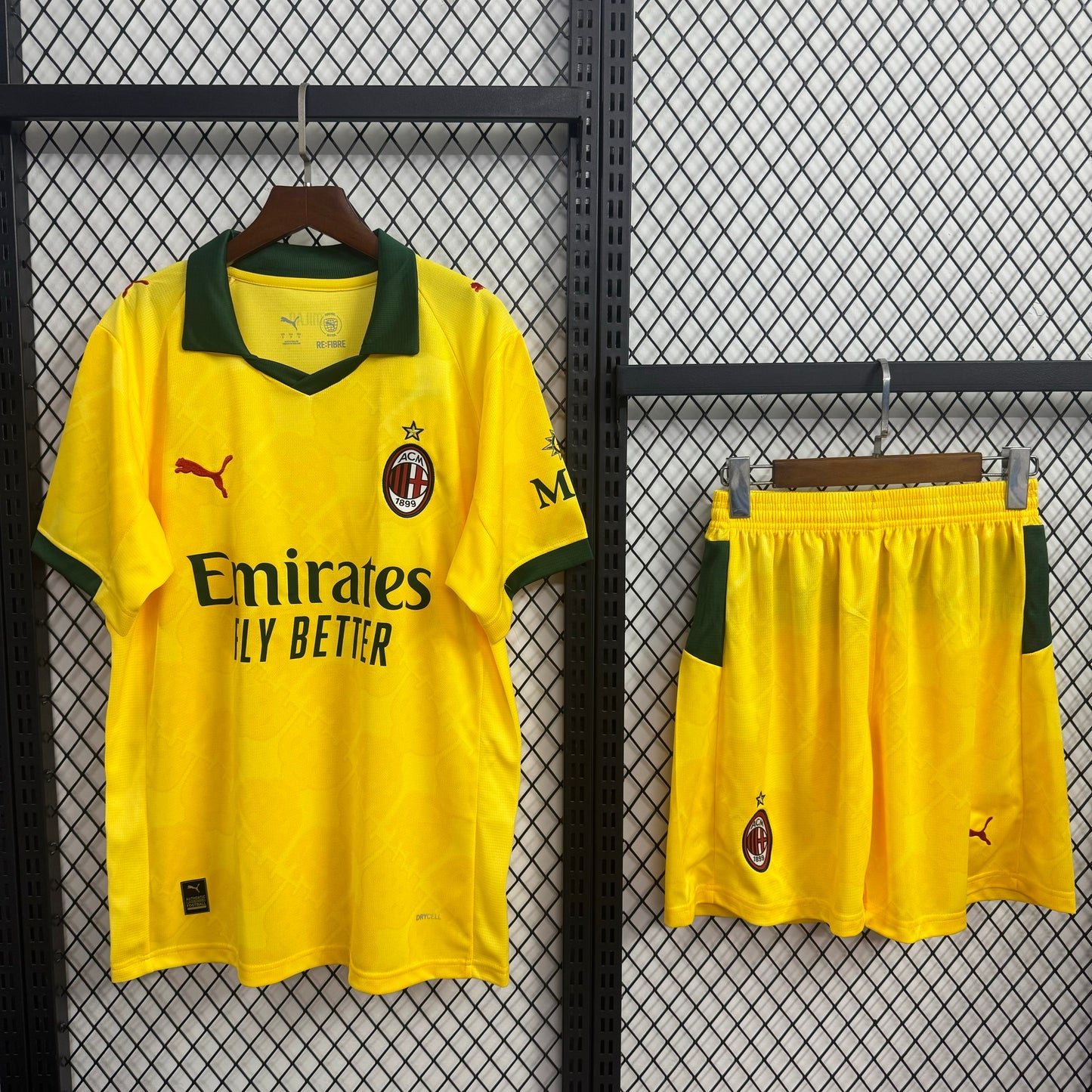 Ensemble Adulte AC Milan 2025/26 Third