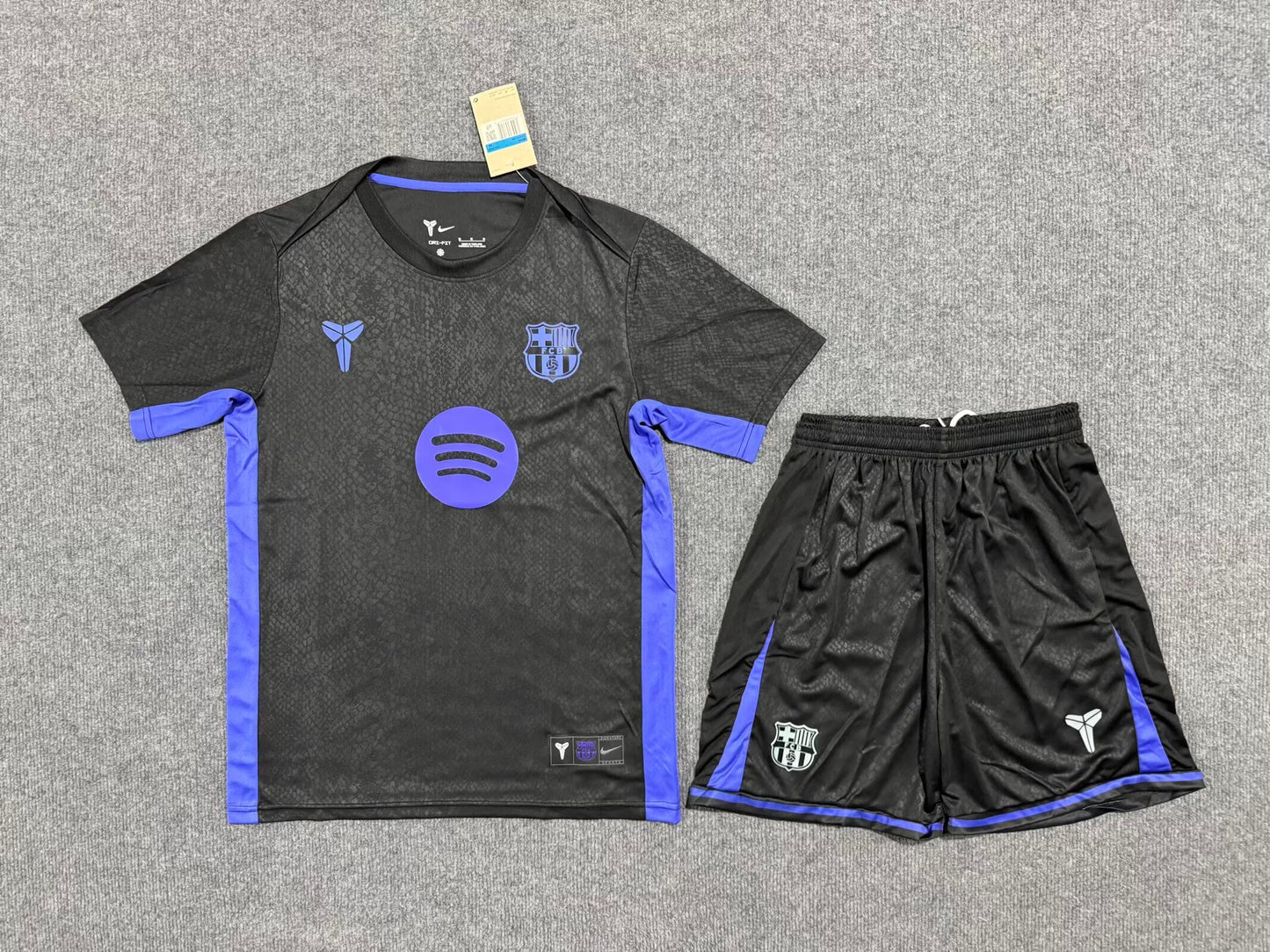 Ensemble FC Barcelone 2025/26 Concept