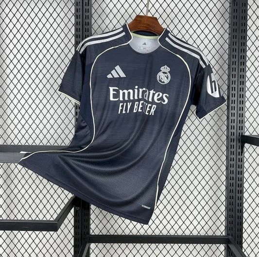 Real Madrid 2025/26
Extérieur