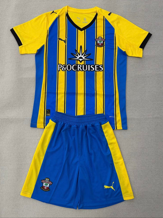 Ensemble Southampton FC 2025/26 Extérieur