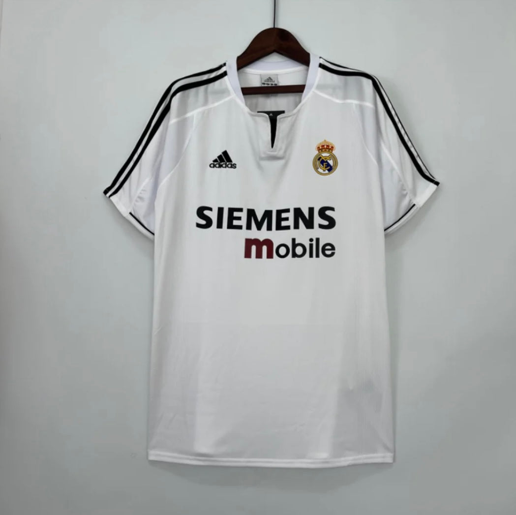 Real Madrid 2003/04
Domicile