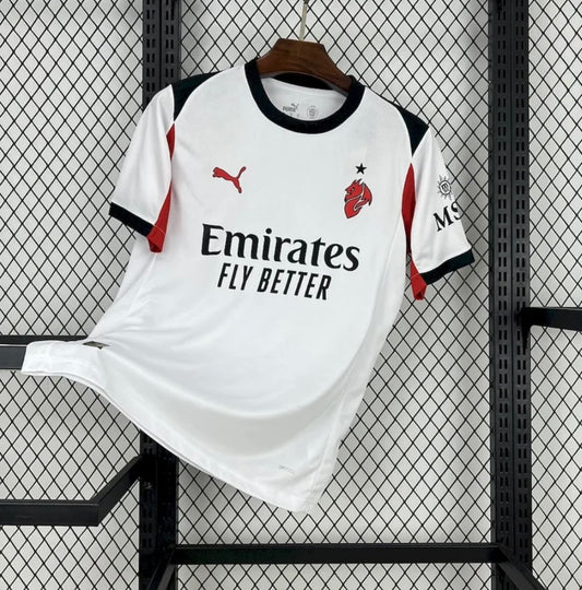 AC Milan 2025/26
Extérieur