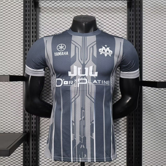 OM X JuL 2025/26 Concept
