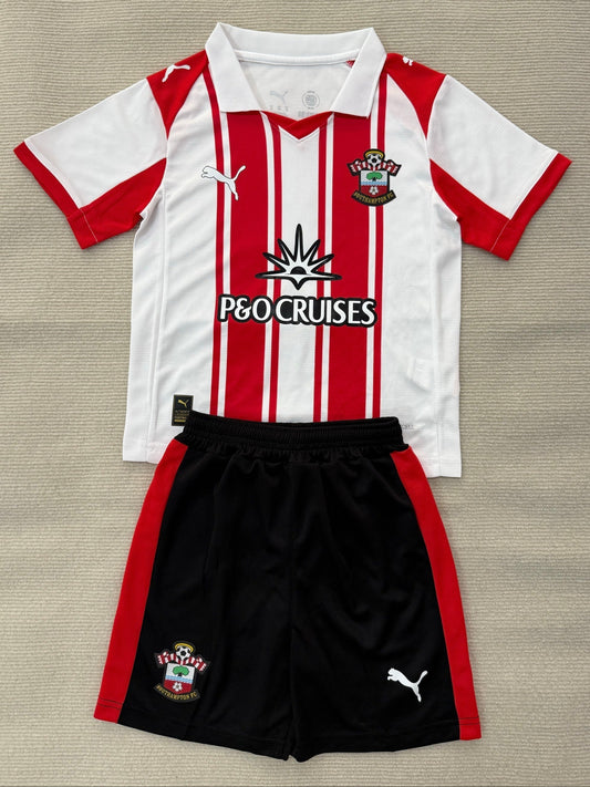 Ensemble Southampton FC 2025/26 Domicile