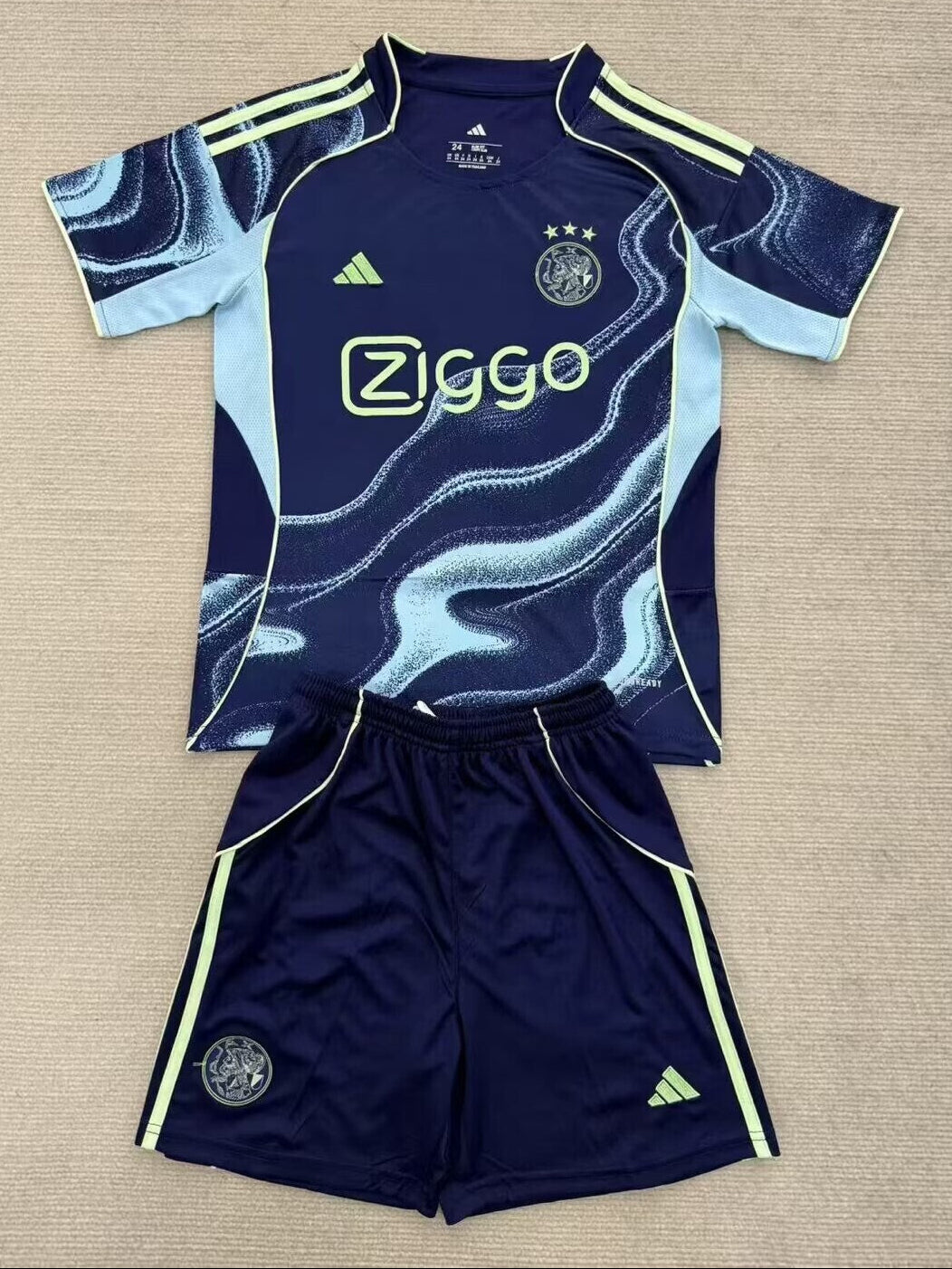 Ensemble Ajax Amsterdam 2025/26 Extérieur